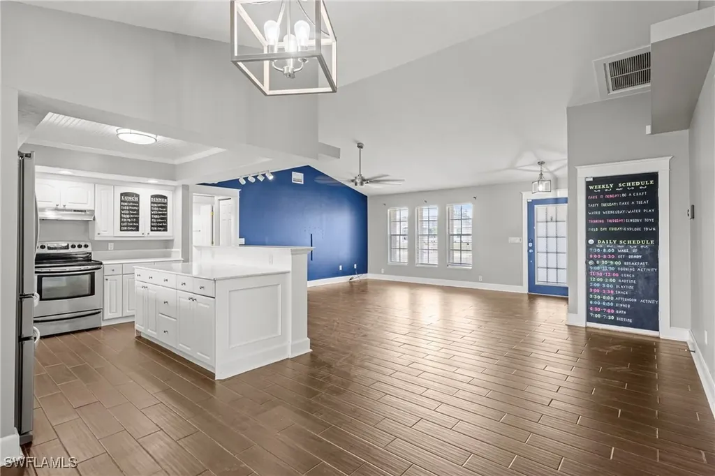 1311 SE 11th Street Cape Coral FL 33990