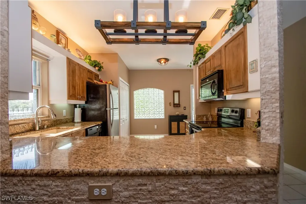 615 Rose Garden Road Cape Coral FL 33914