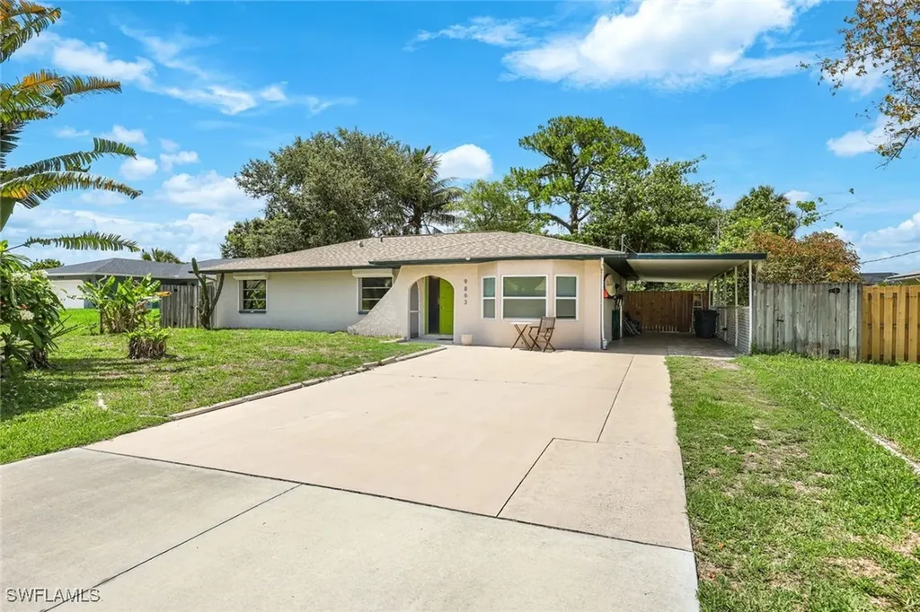 Bonita Springs FL, 9863 Kentucky Street