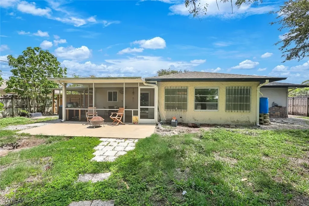 9863 Kentucky Street Bonita Springs FL 34135
