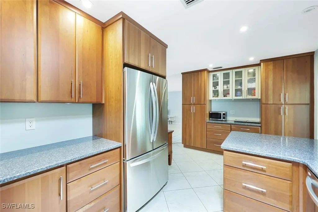 9863 Kentucky Street Bonita Springs FL 34135
