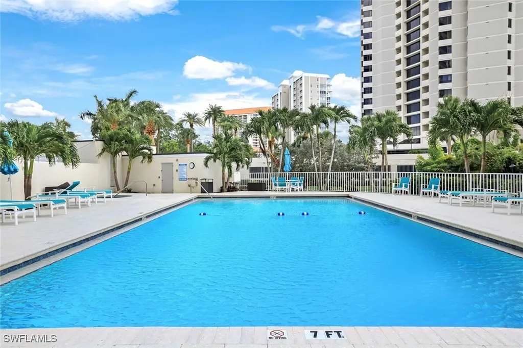 5550 Heron Point Drive Naples FL 34108