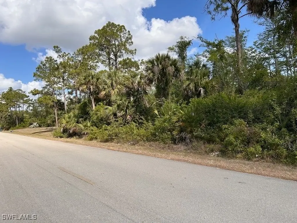 27XX 18th Avenue NE Naples FL 34120