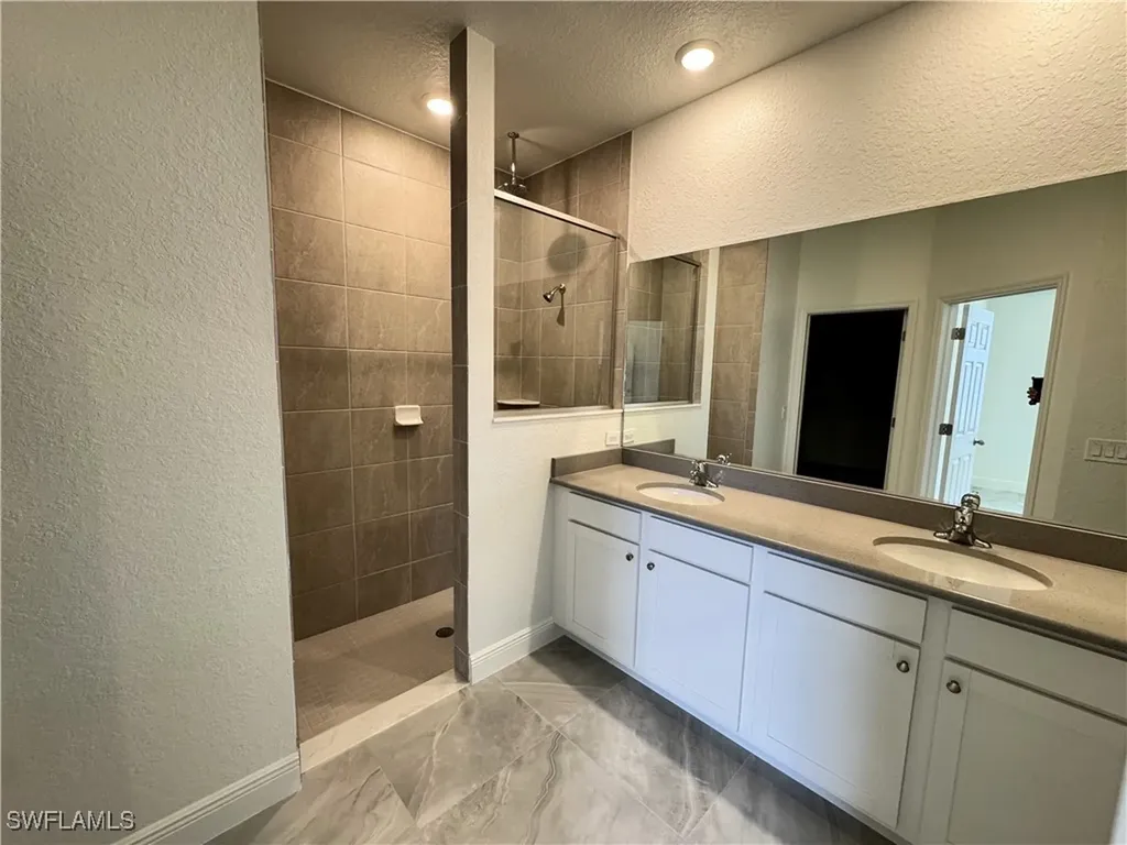 4305 NW 27th Terrace Cape Coral FL 33993