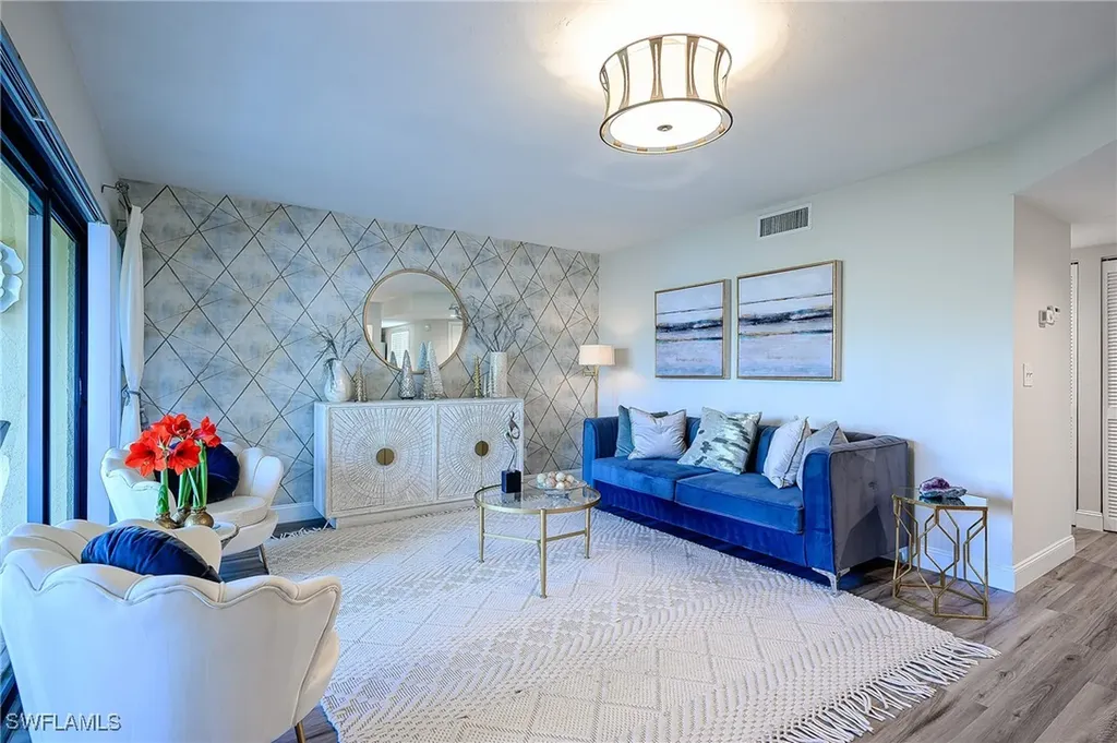 586 Beachwalk Circle Naples FL 34108