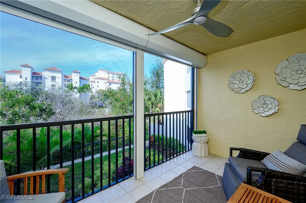 586 Beachwalk Circle Naples FL 34108