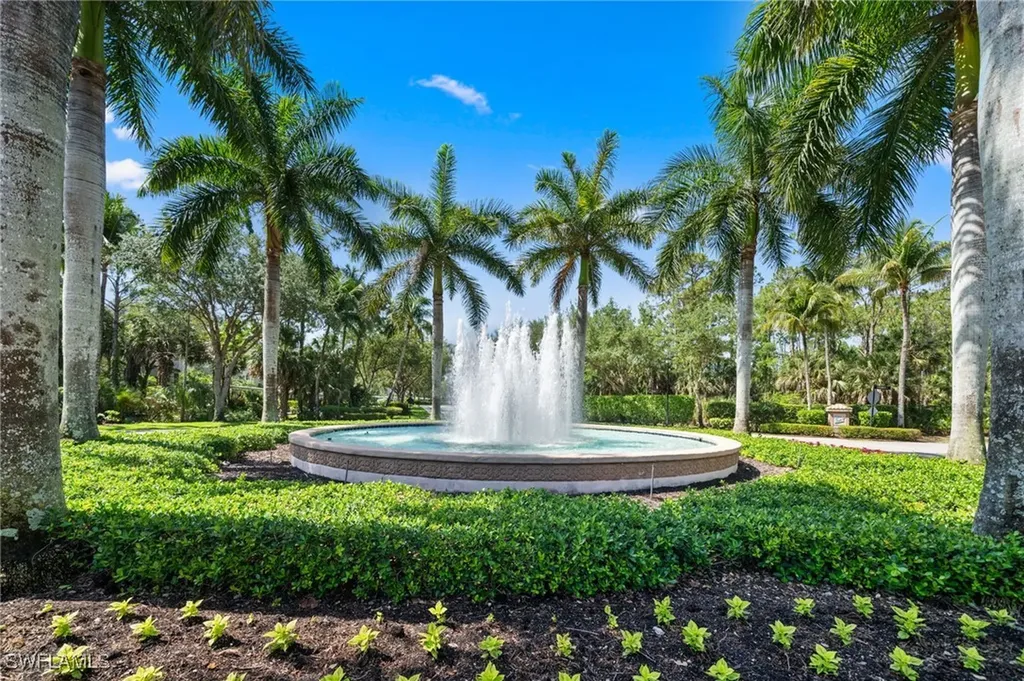 1630 Tarpon Bay Drive S Naples FL 34119