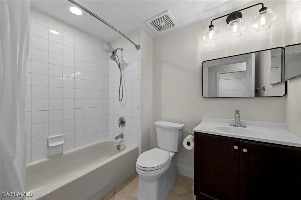1630 Tarpon Bay Drive S Naples FL 34119