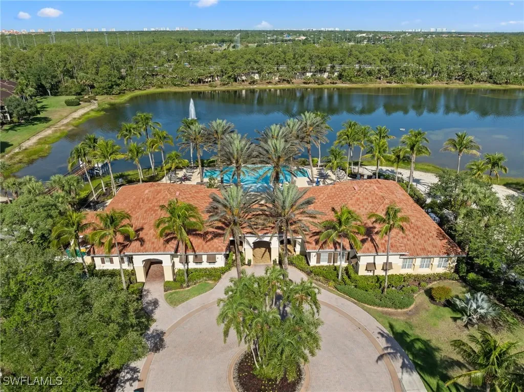 1630 Tarpon Bay Drive S Naples FL 34119