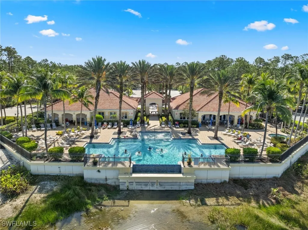 1630 Tarpon Bay Drive S Naples FL 34119
