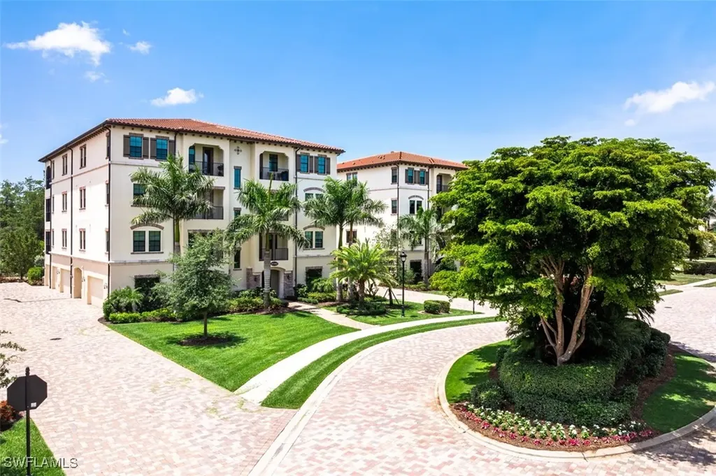 16360 Viansa Way Naples FL 34110