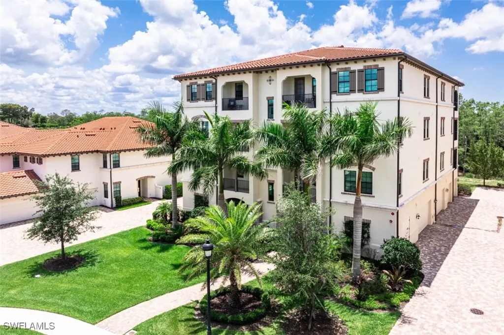 16360 Viansa Way Naples FL 34110