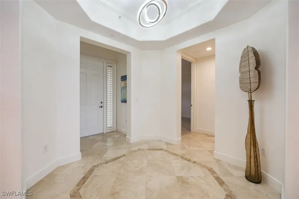 560 El Camino Real Naples FL 34119