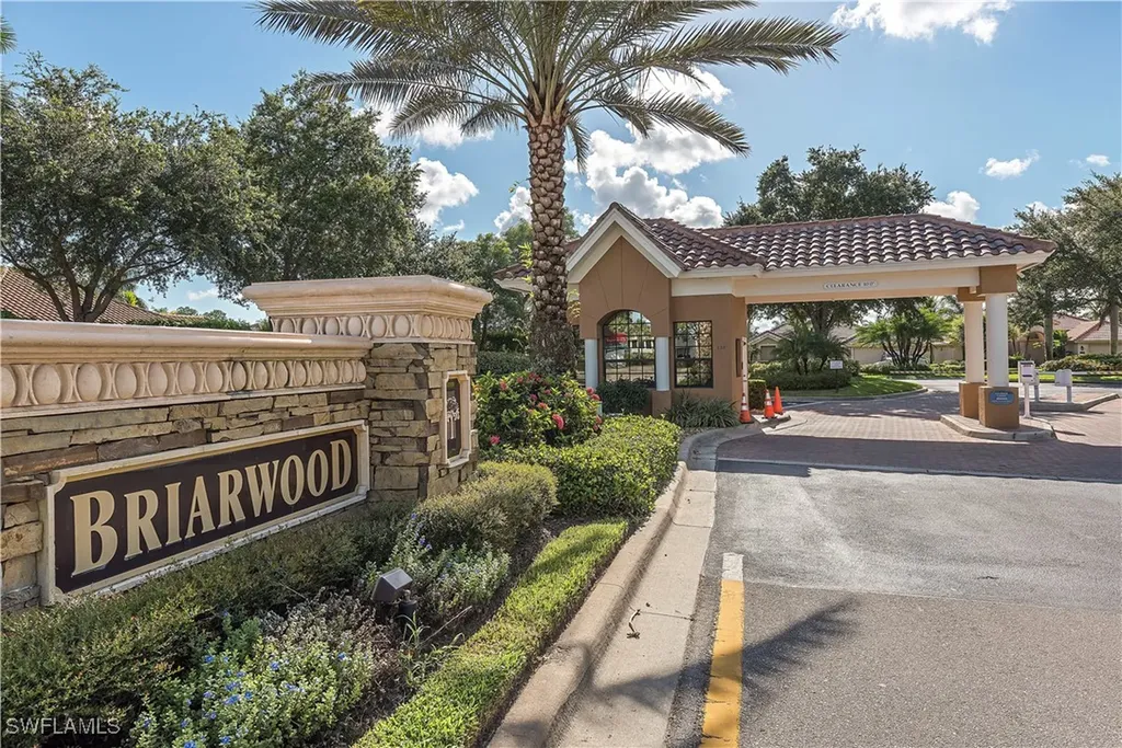 929 Marble Drive Naples FL 34104