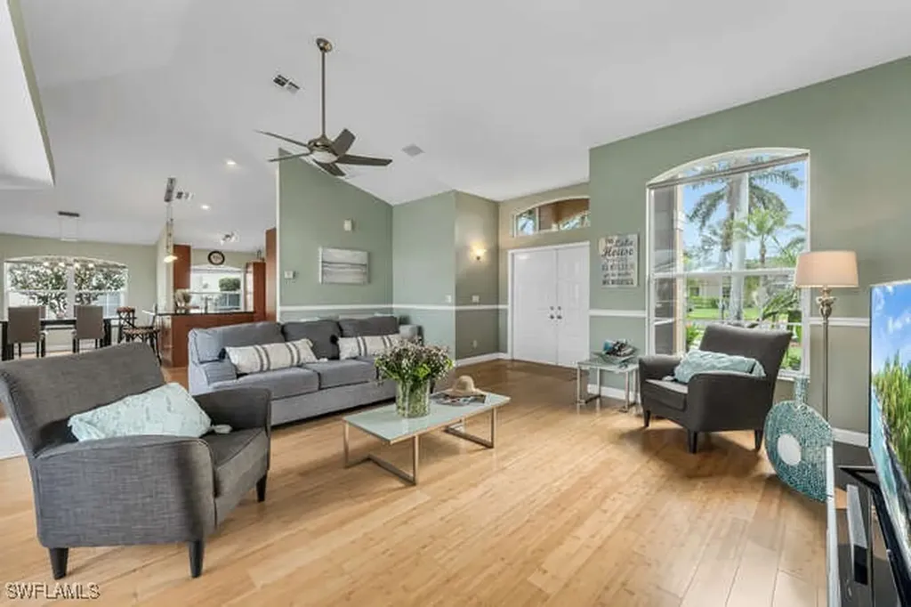 929 Marble Drive Naples FL 34104