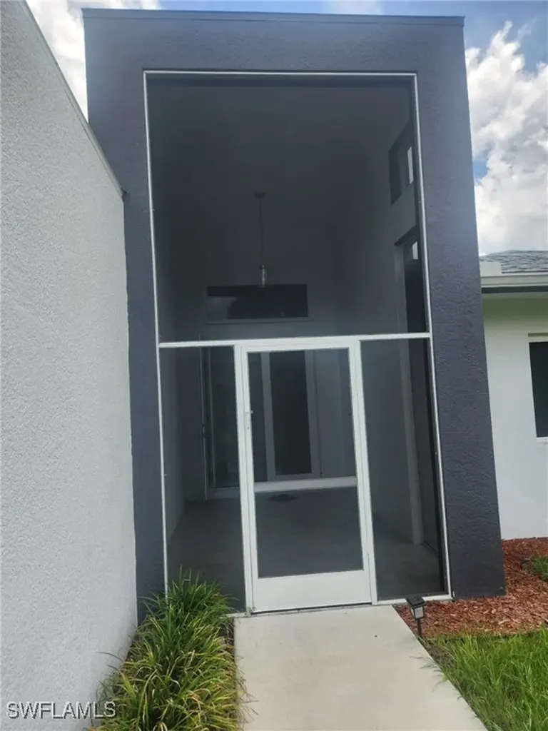 521 Frank Jewett Avenue S Lehigh Acres FL 33974