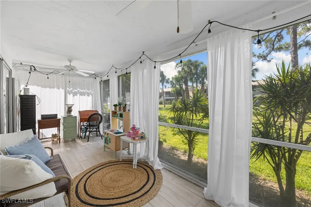 1549 Sandpiper Street Naples FL 34102