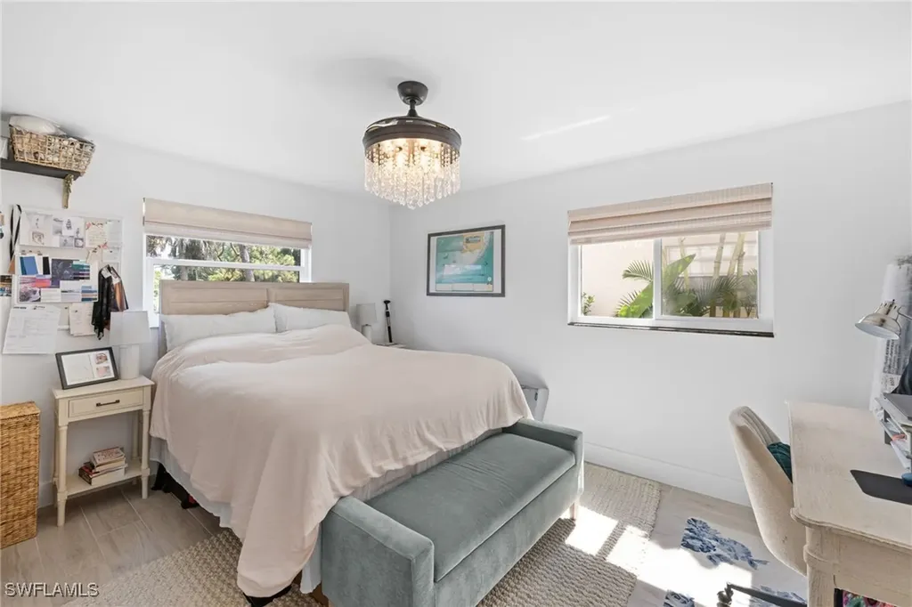 1549 Sandpiper Street Naples FL 34102