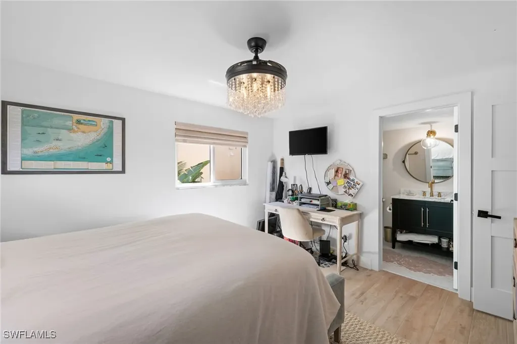 1549 Sandpiper Street Naples FL 34102