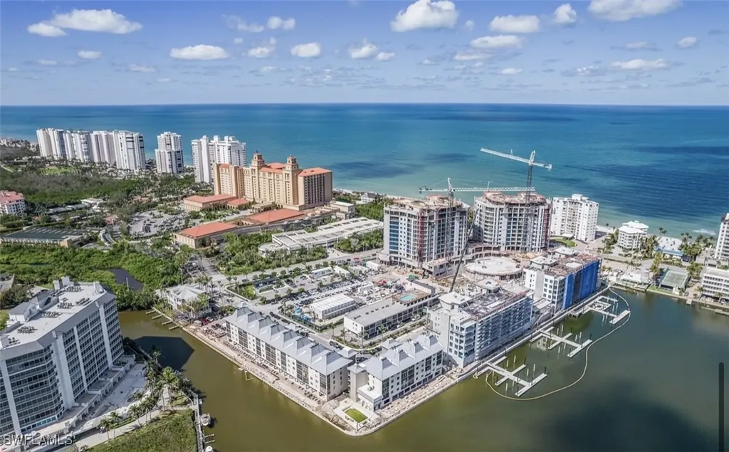 271 Southbay Drive Naples FL 34108