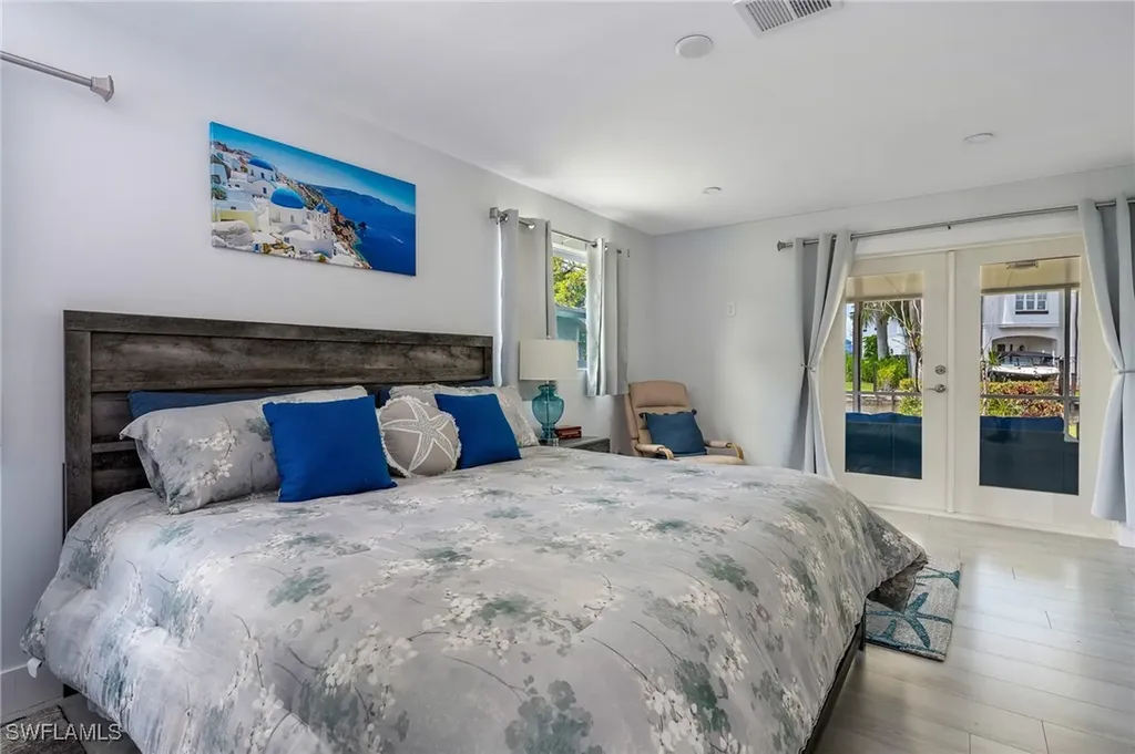 1140 Rainbow Drive Naples FL 34104