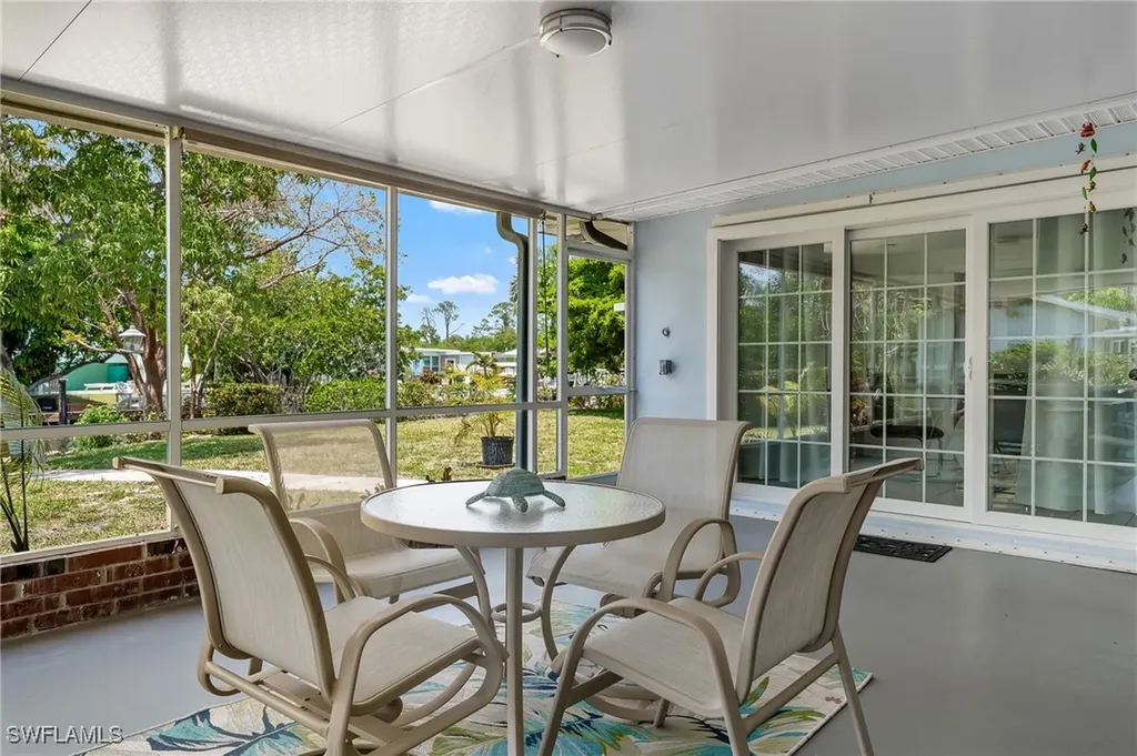 1140 Rainbow Drive Naples FL 34104