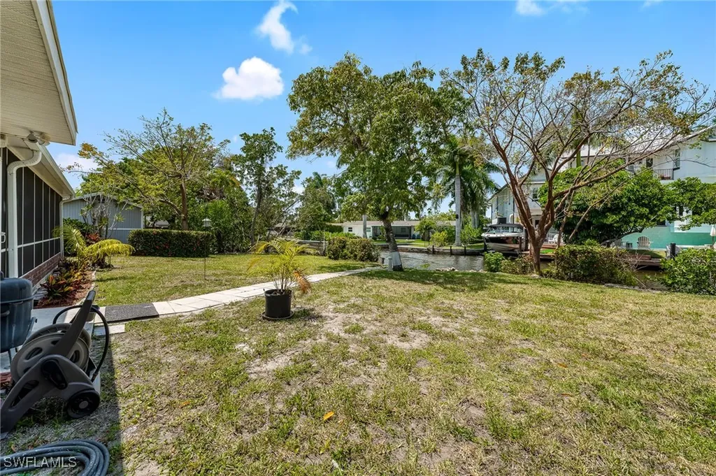 1140 Rainbow Drive Naples FL 34104