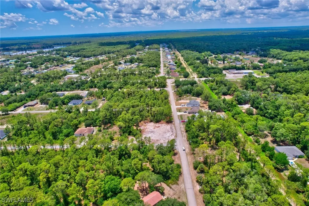 2123 Jefferson Avenue Alva FL 33920