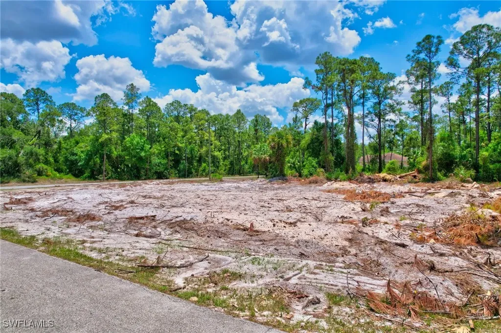 2123 Jefferson Avenue Alva FL 33920