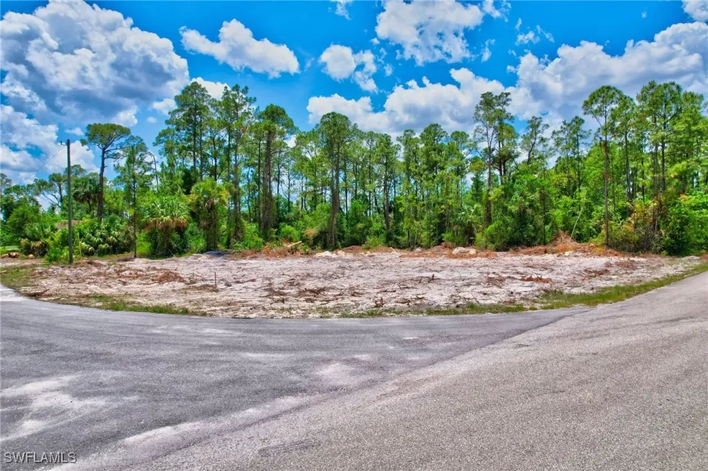 2123 Jefferson Avenue Alva FL 33920