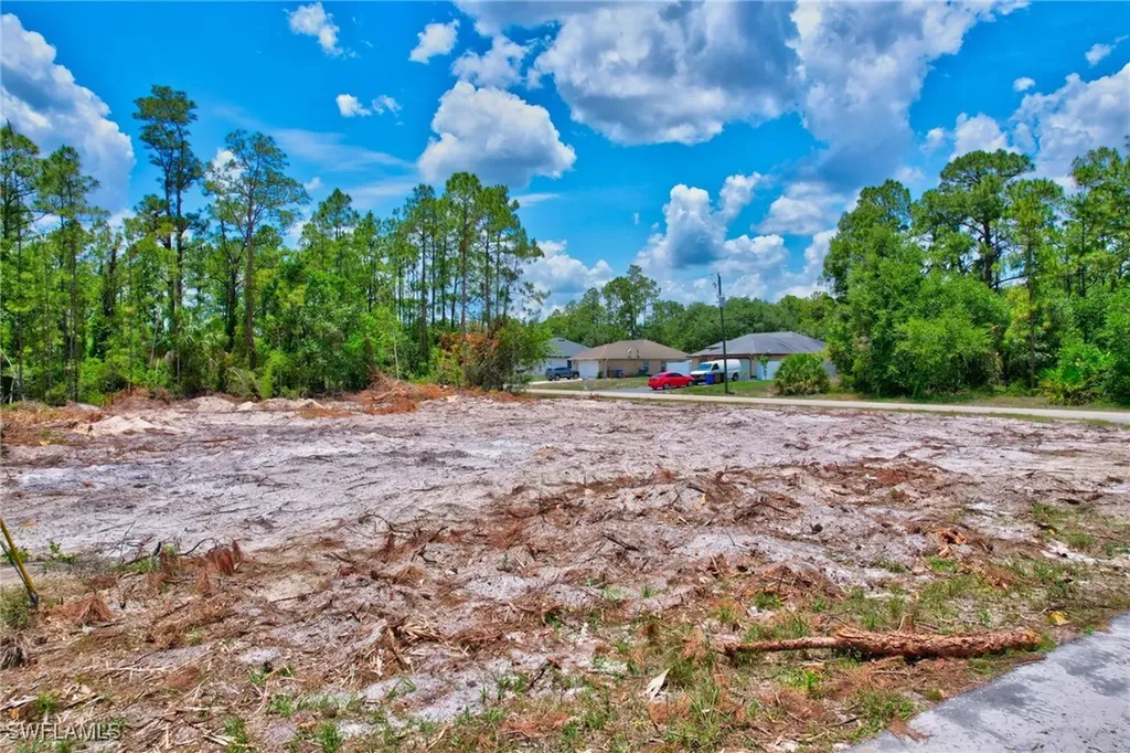 2123 Jefferson Avenue Alva FL 33920