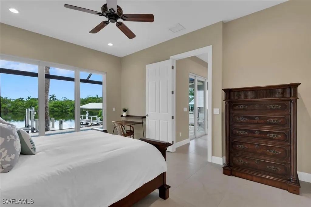 3254 Lakeview Drive Naples FL 34112