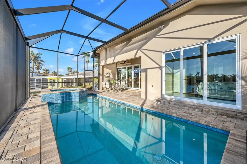 3254 Lakeview Drive Naples FL 34112