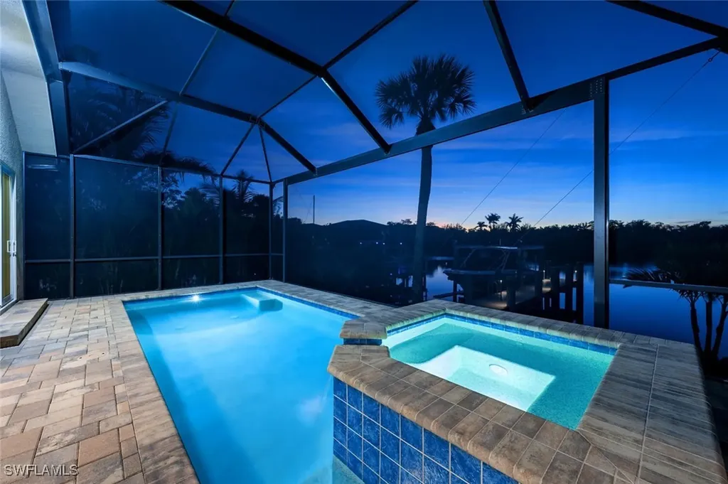 3254 Lakeview Drive Naples FL 34112