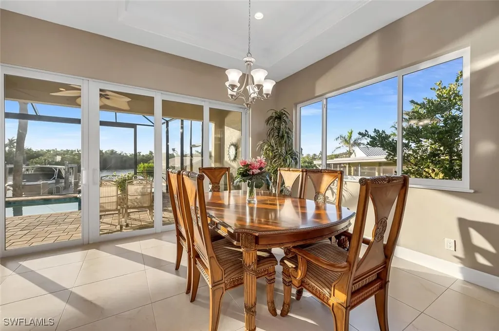 3254 Lakeview Drive Naples FL 34112