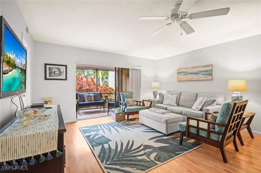2930 Kings Lake Boulevard Naples FL 34112