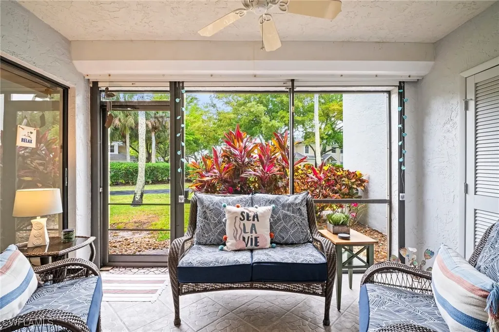 2930 Kings Lake Boulevard Naples FL 34112
