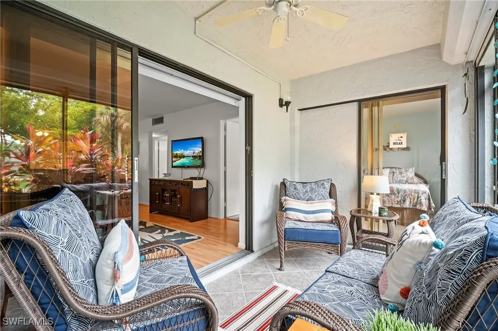 2930 Kings Lake Boulevard Naples FL 34112