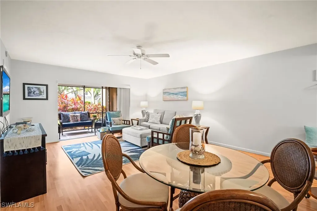 2930 Kings Lake Boulevard Naples FL 34112