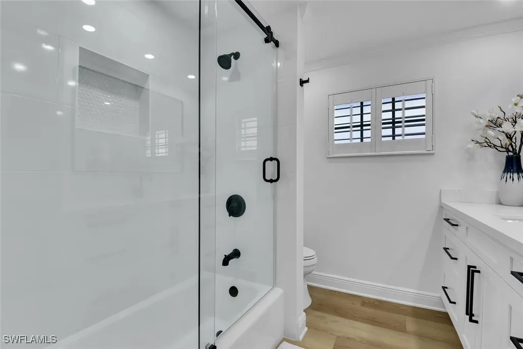 740 Park Shore Drive Naples FL 34103
