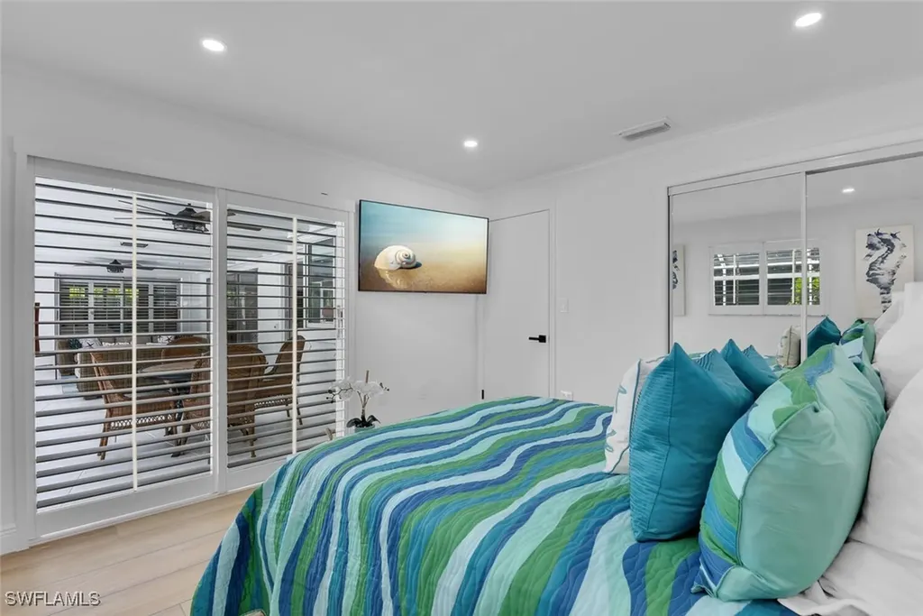 740 Park Shore Drive Naples FL 34103