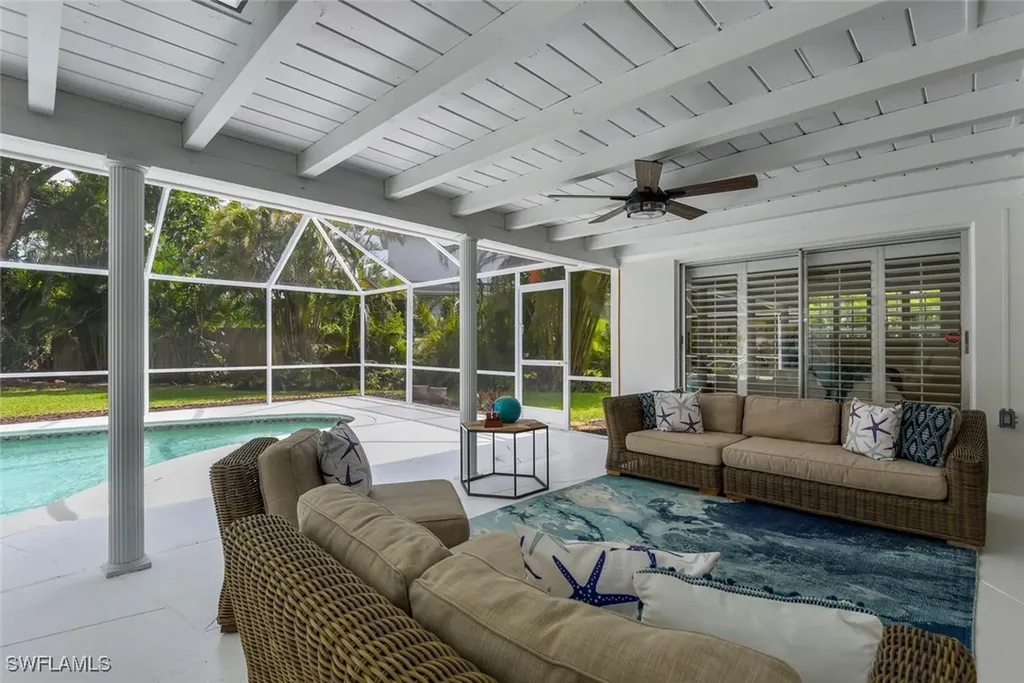 740 Park Shore Drive Naples FL 34103