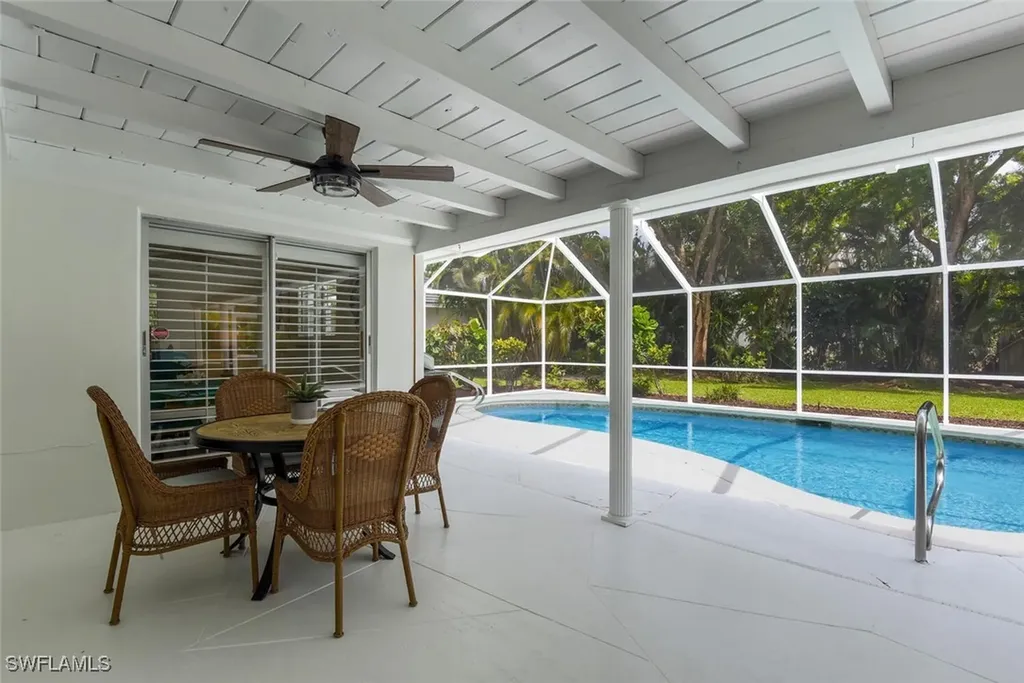 740 Park Shore Drive Naples FL 34103
