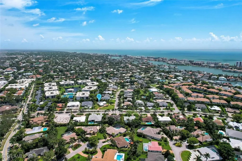740 Park Shore Drive Naples FL 34103