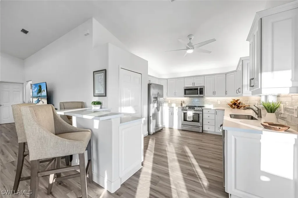 2736 Gulfview Drive Naples FL 34112