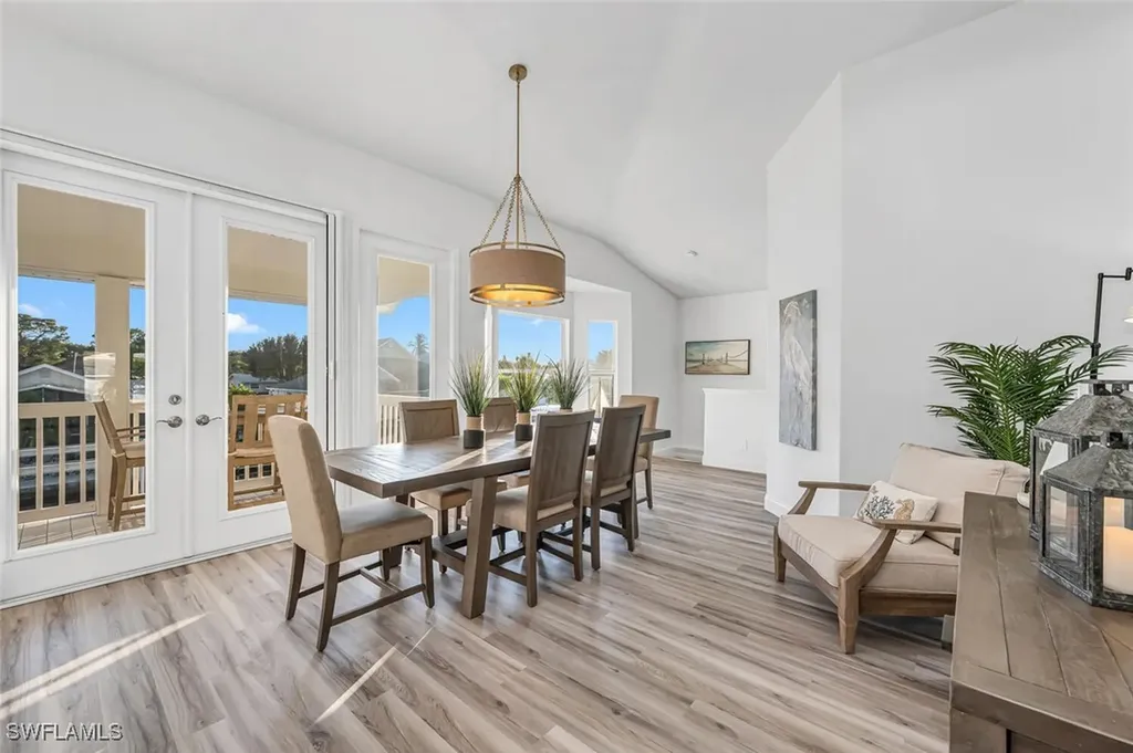 2736 Gulfview Drive Naples FL 34112