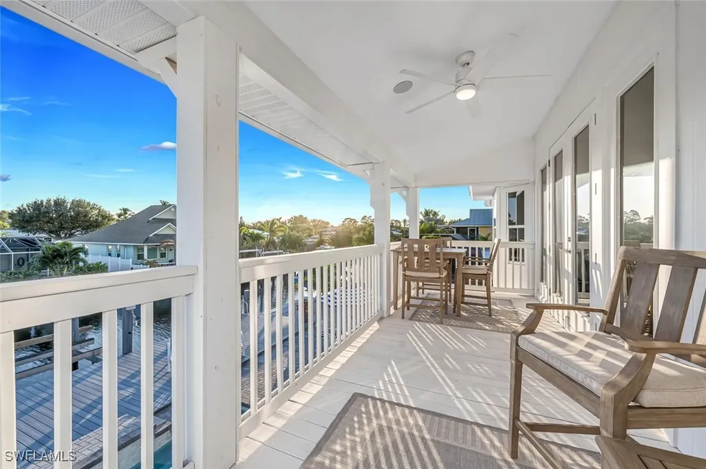 2736 Gulfview Drive Naples FL 34112