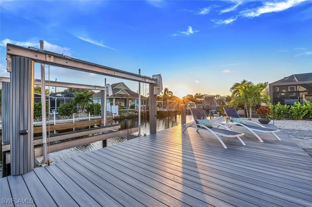 2736 Gulfview Drive Naples FL 34112