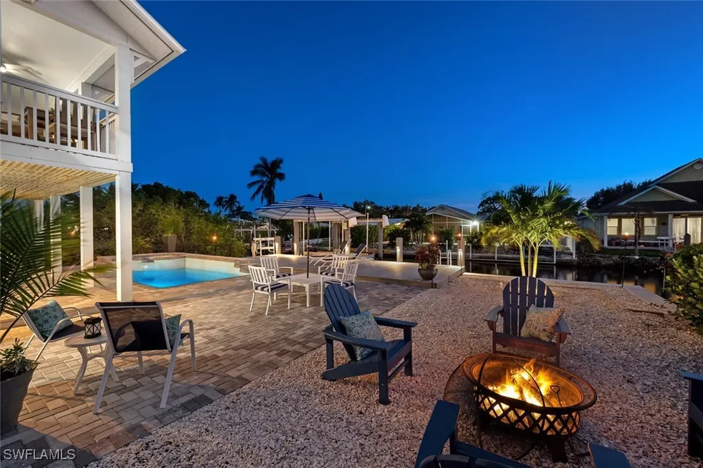 2736 Gulfview Drive Naples FL 34112