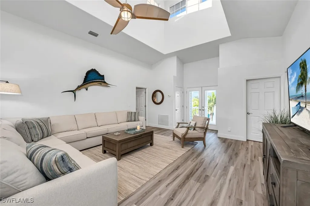 2736 Gulfview Drive Naples FL 34112